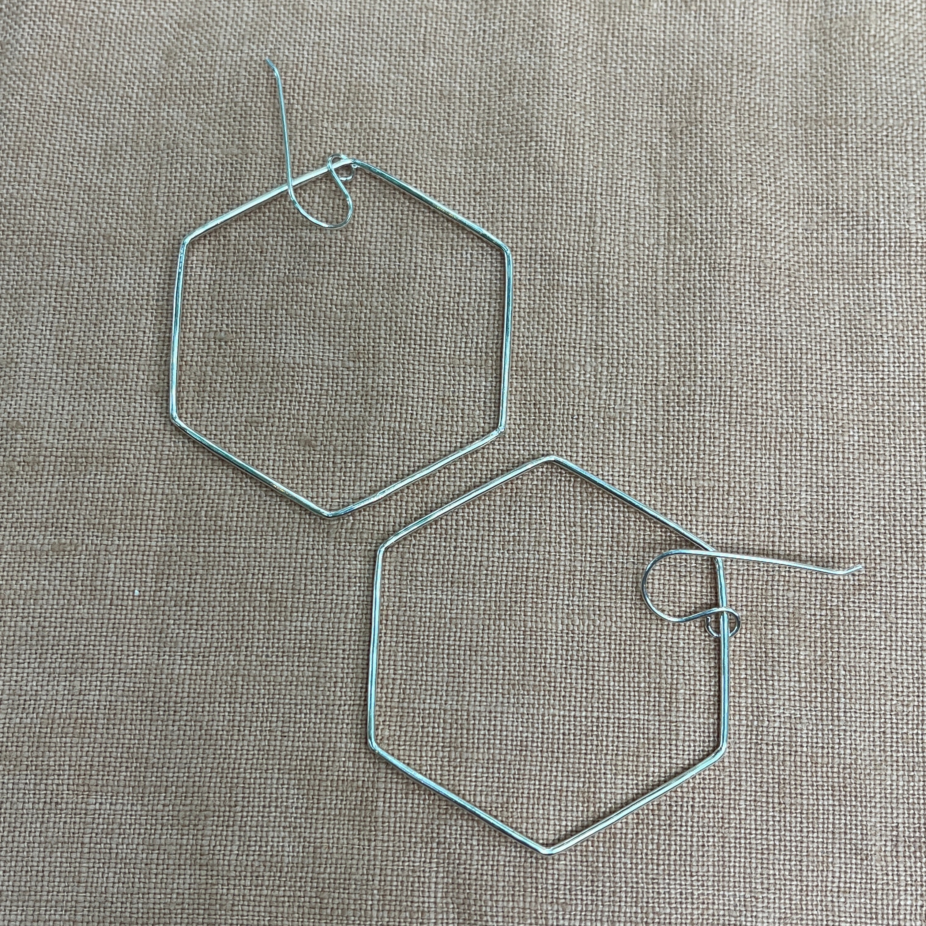MIKA HEXAGON HOOPS