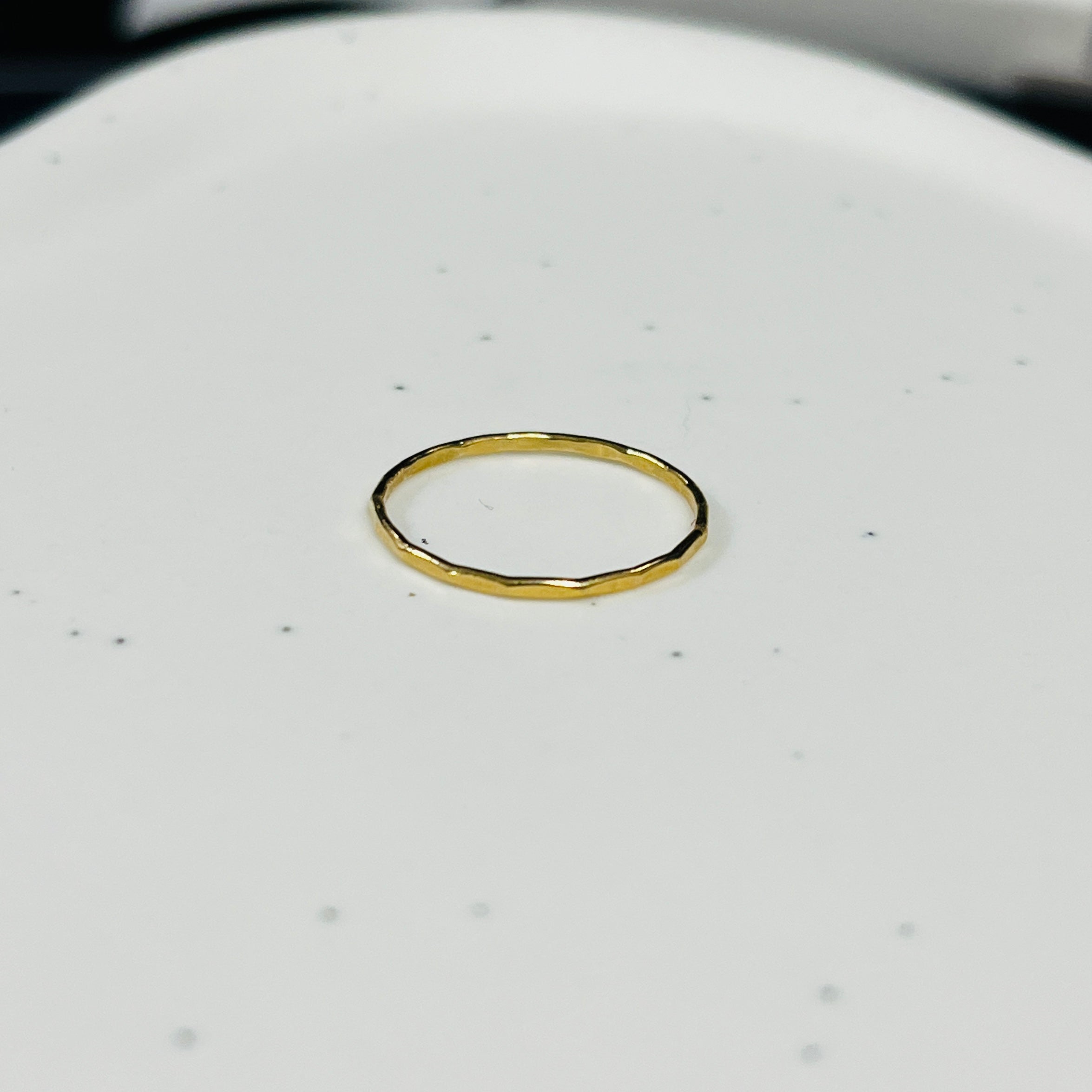 HAMMERED STACKING RING 4 ONE
