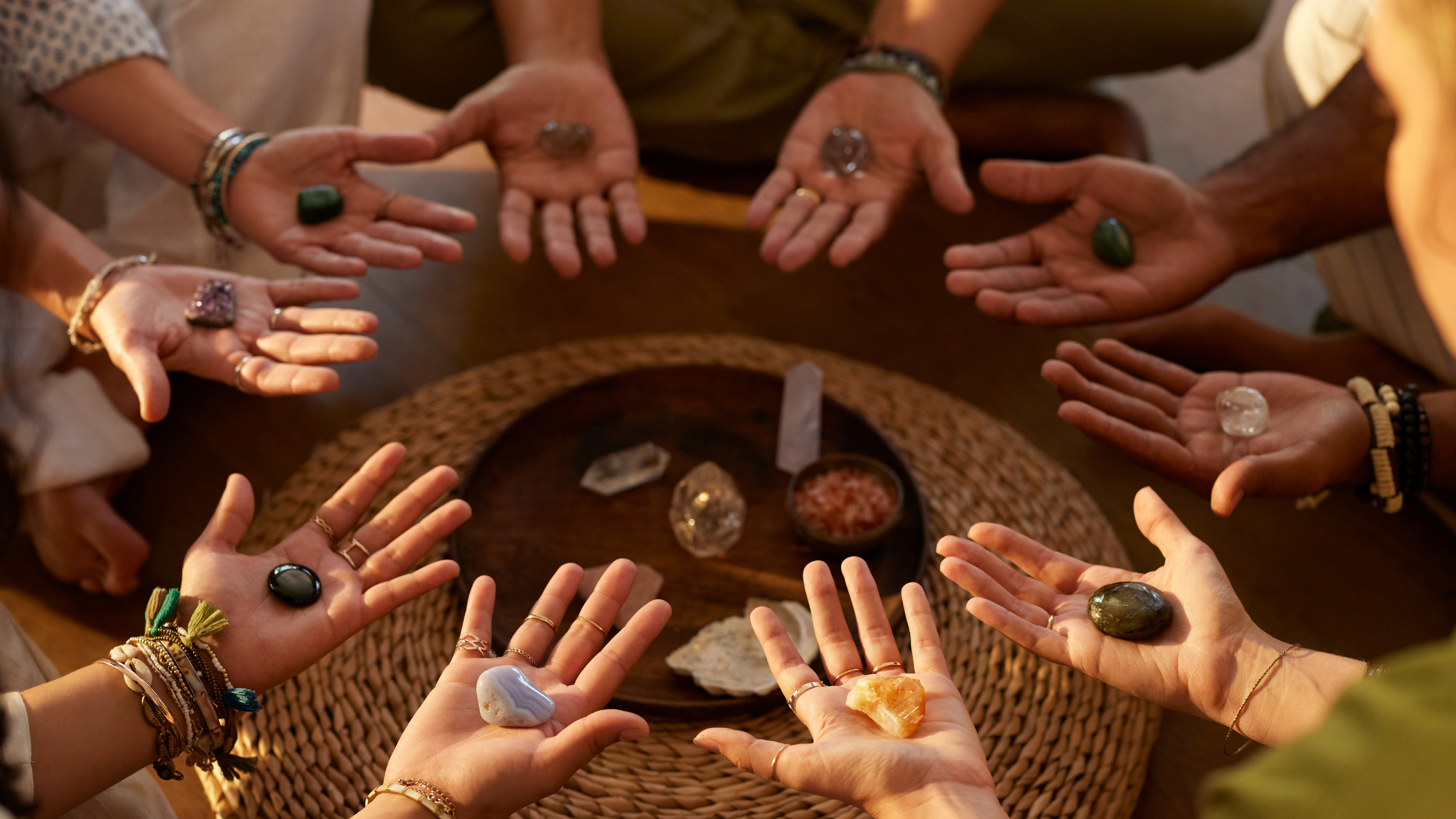 THANKS & Giving - Navigate Family Holidays without losing yourself! This Sunday, Nov. 16 7PM EST | AUS - Monday Nov. 17 11AM *see time zones below