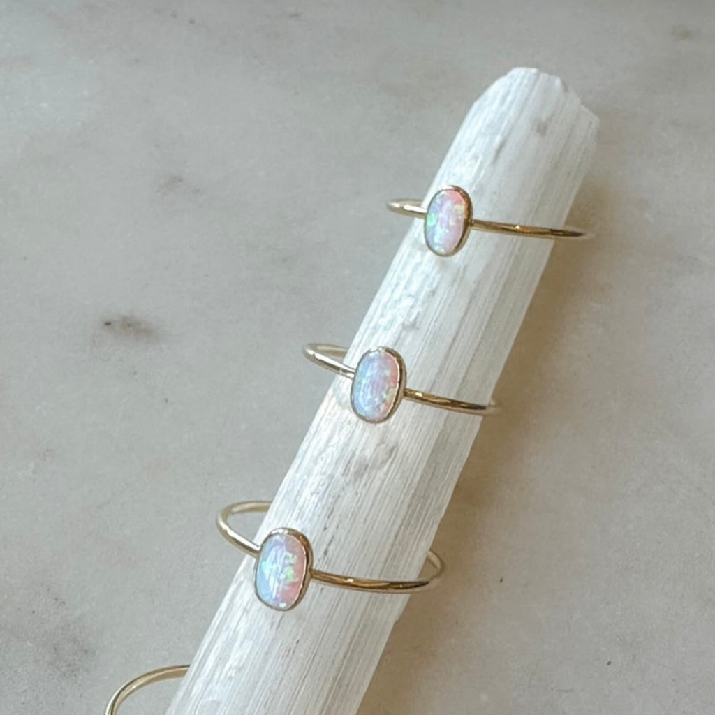 OPAL OVAL RING