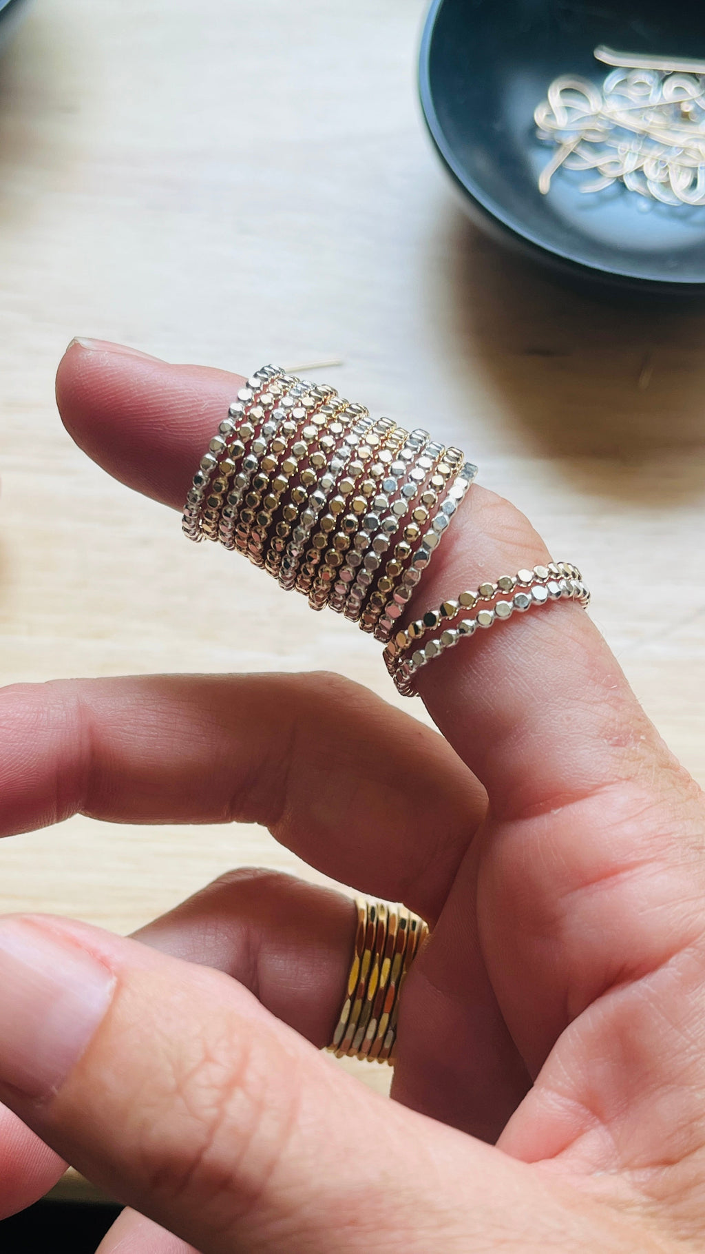 DAHLIA DOT RING