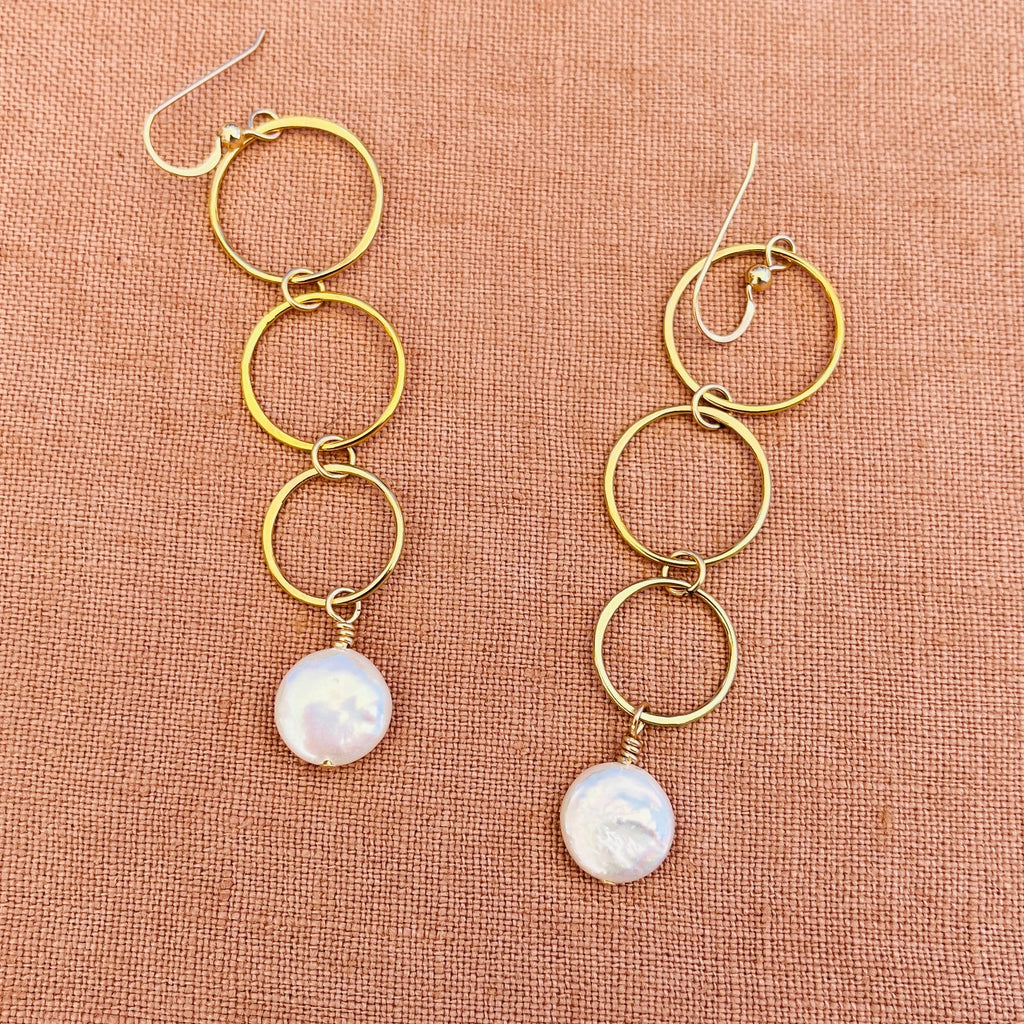 FIN COIN PEARL EARRINGS
