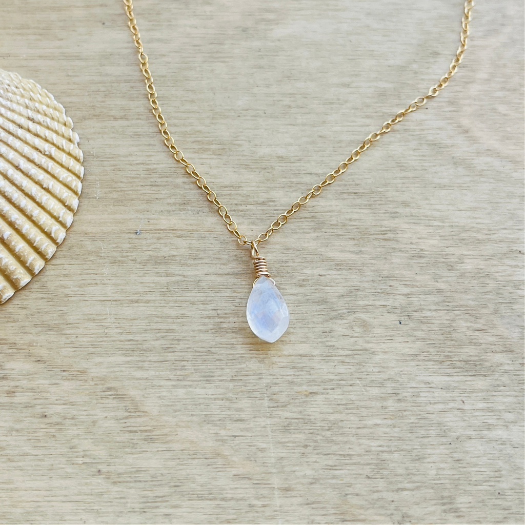RAINBOW MOONSTONE GEM NECKLACE