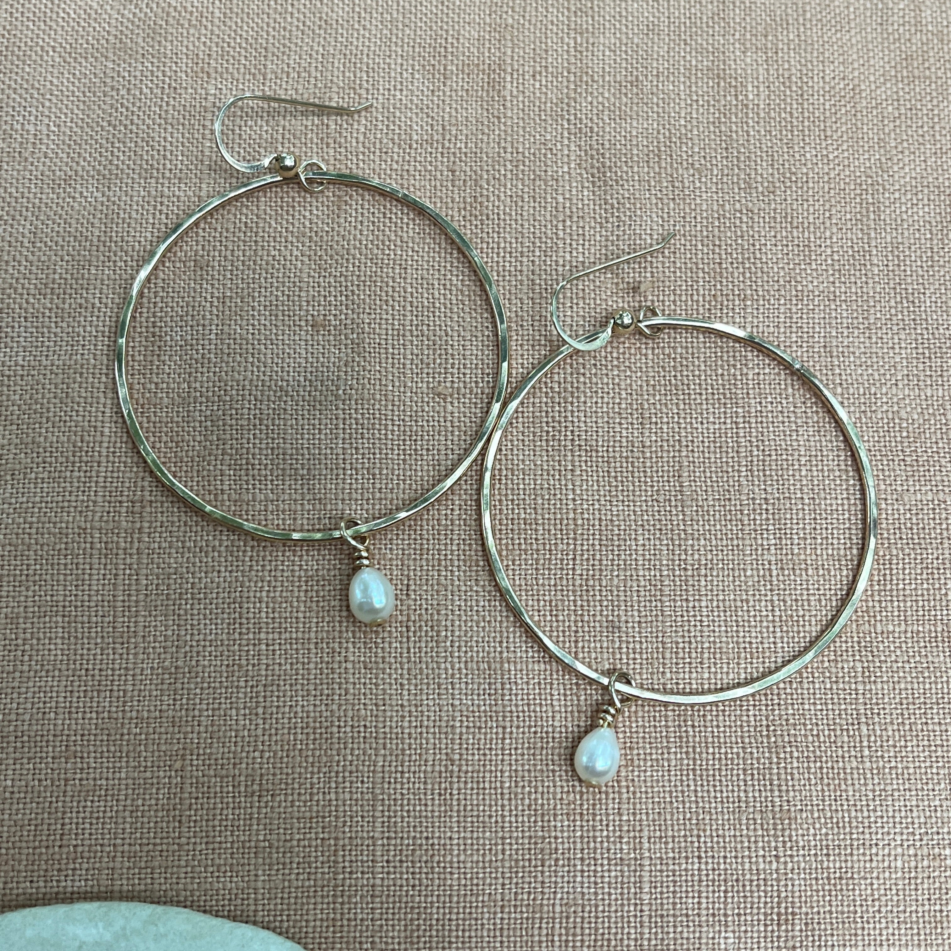 TINY PEARL HOOP EARRINGS