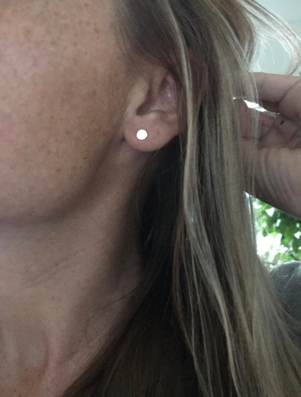 DOT STUD EARRINGS