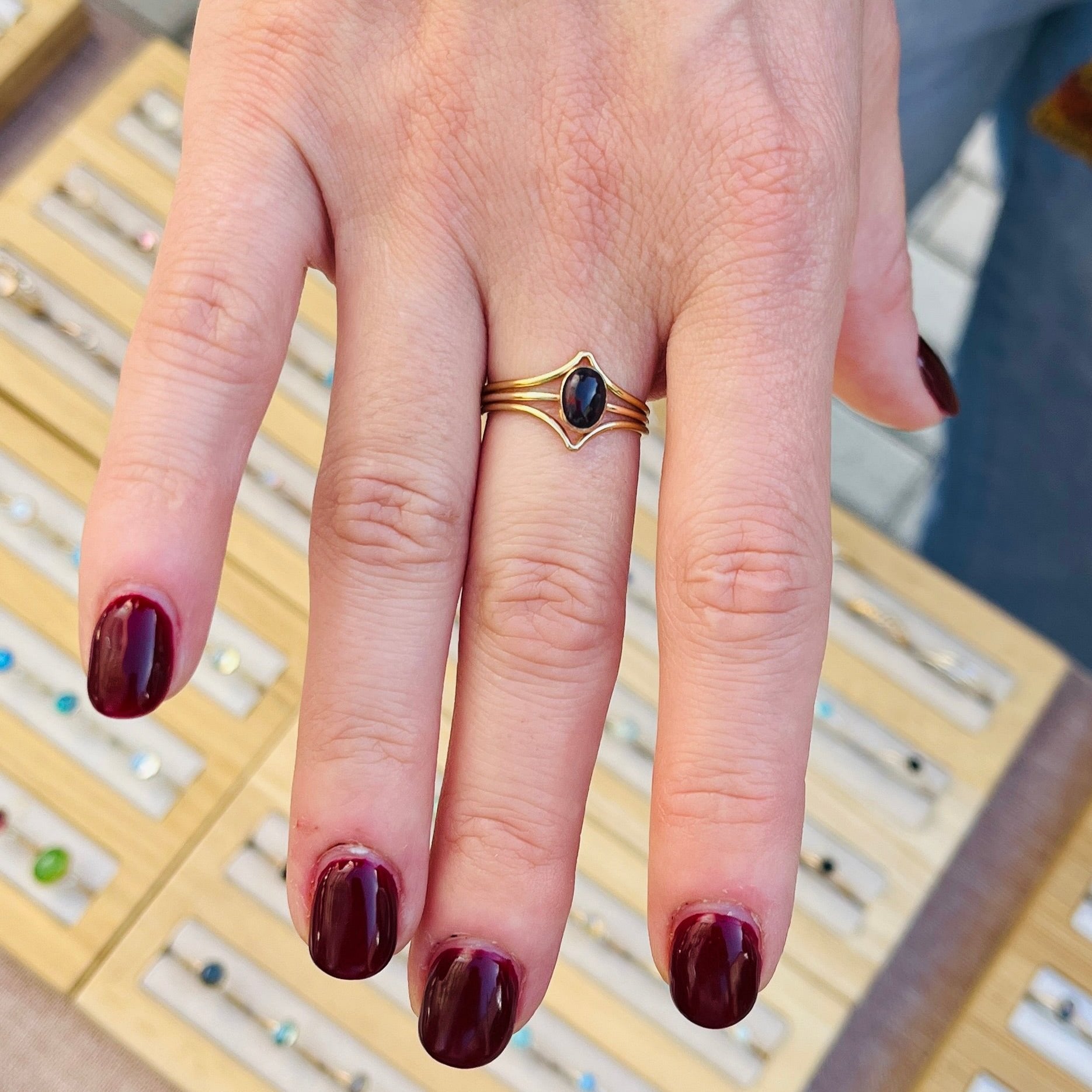 V RING