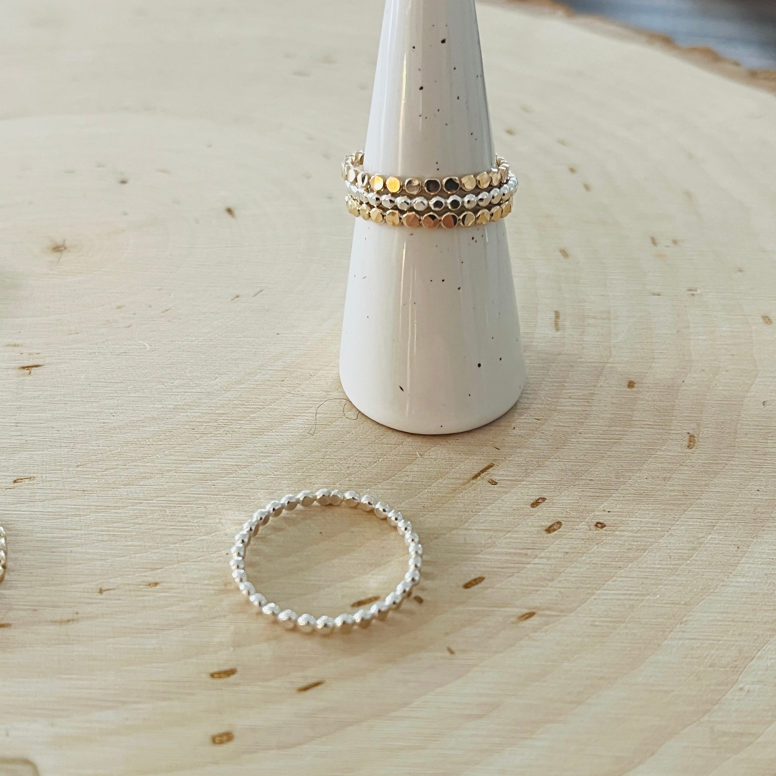DAHLIA DOT RING