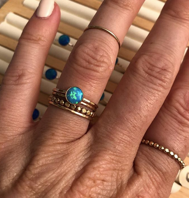 HAMMERED STACKING RING