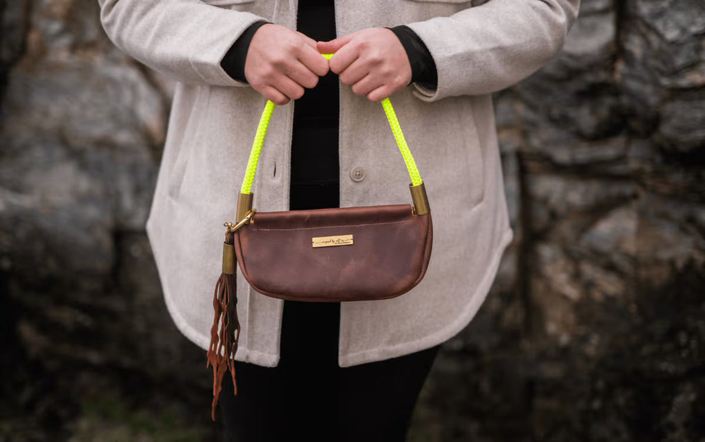 Clam Shell Bag // in Brown Leather