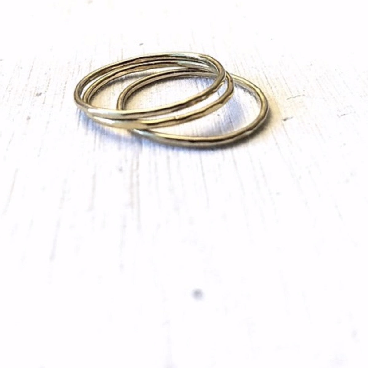 HAMMERED STACKING RING