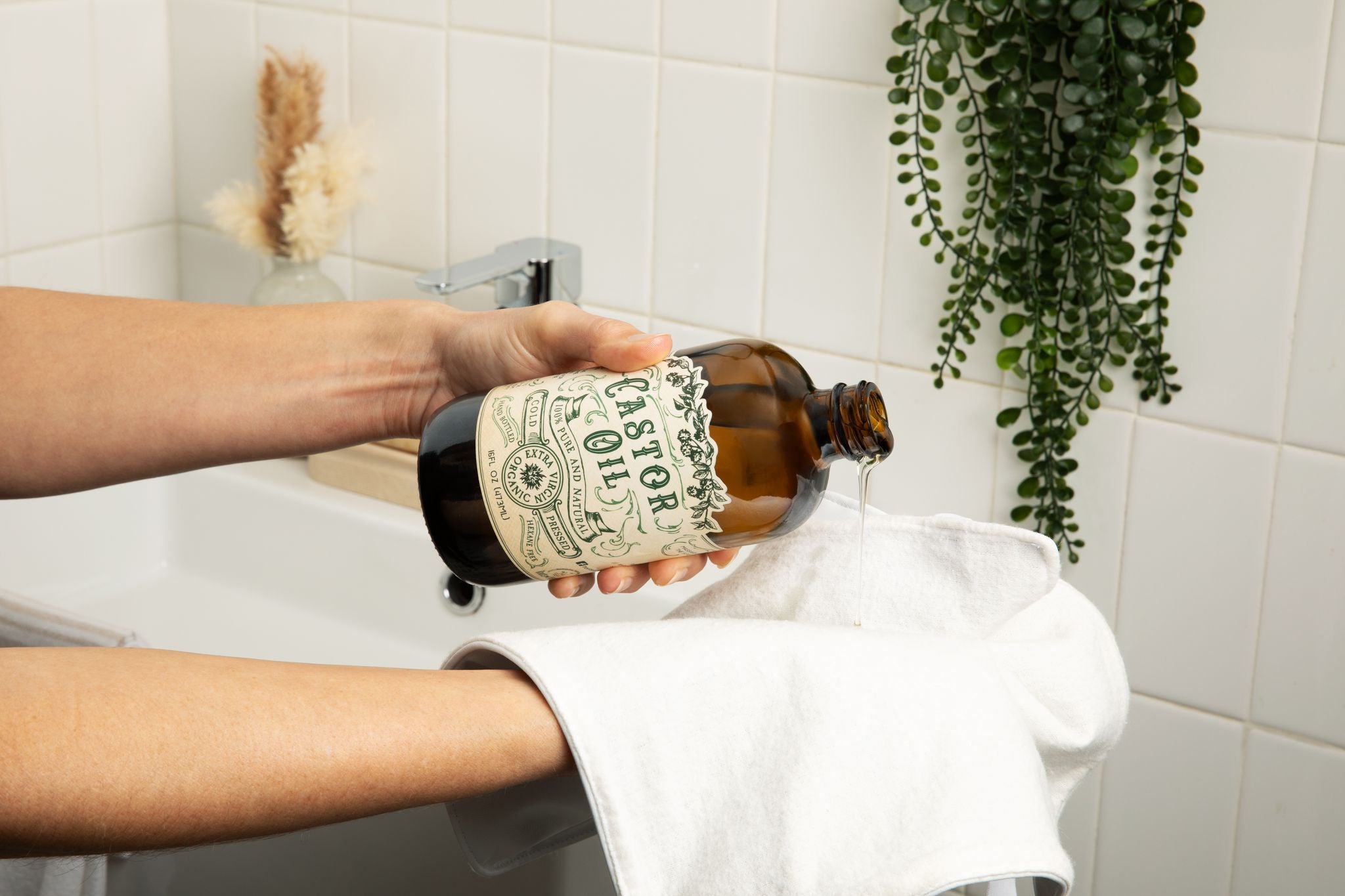 Organic Cold Pressed Hexane Free Castor Oil 16 oz